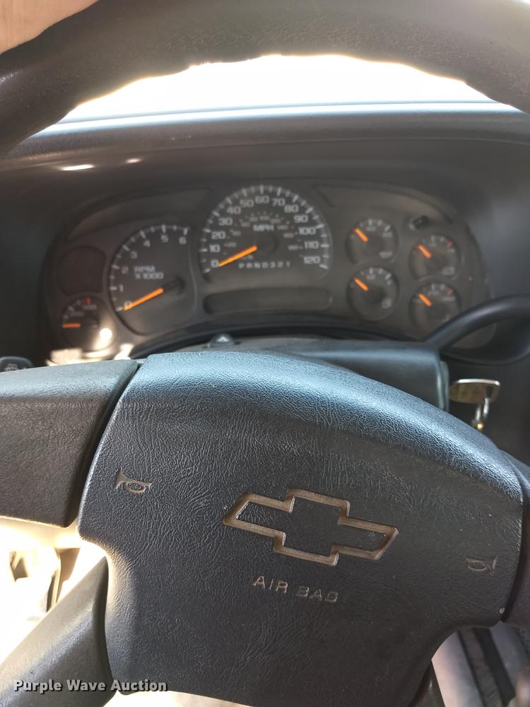 image for item FG9317 2006 Chevrolet Silverado 2500HD Ext. Cab pickup truck