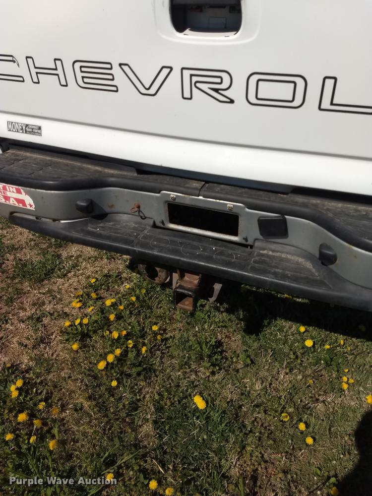 image for item FG9317 2006 Chevrolet Silverado 2500HD Ext. Cab pickup truck