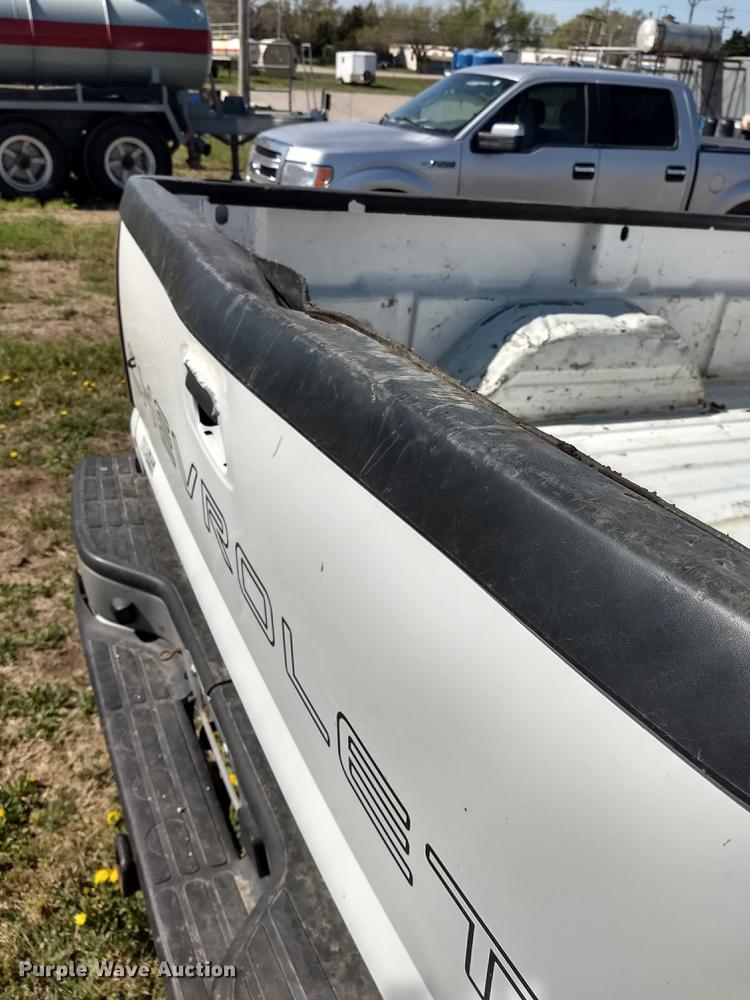 image for item FG9317 2006 Chevrolet Silverado 2500HD Ext. Cab pickup truck