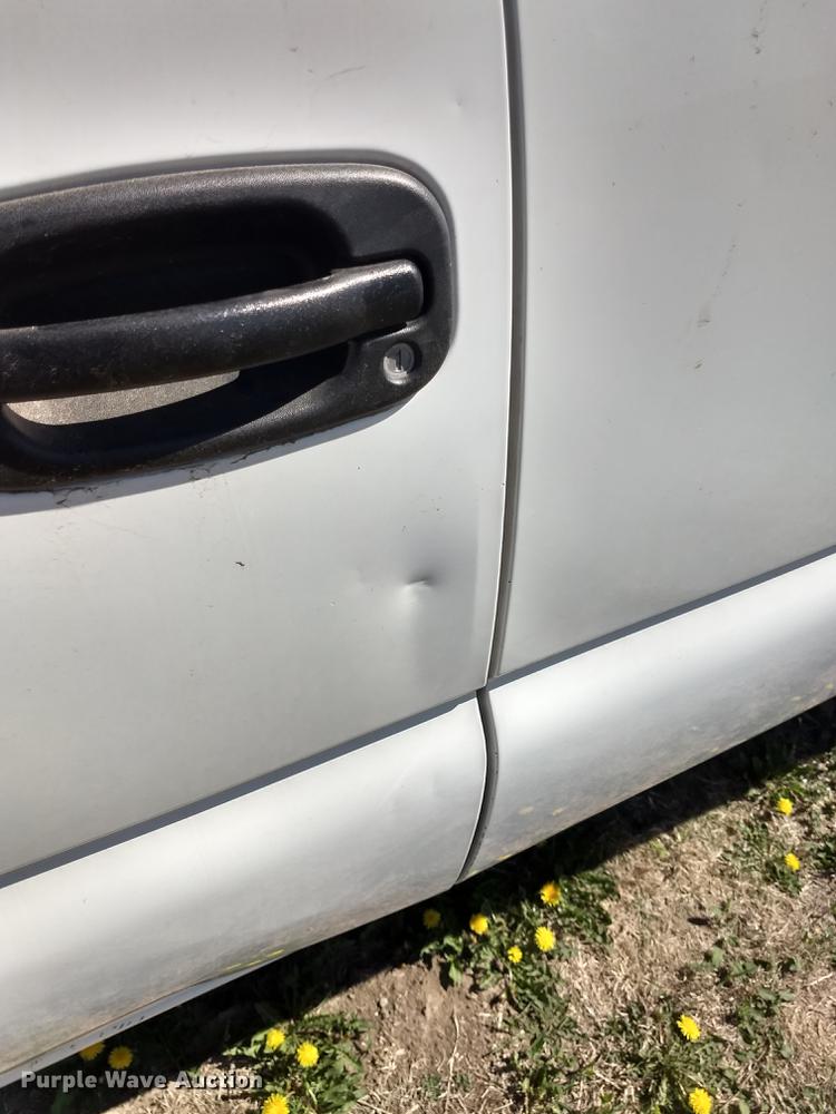 image for item FG9317 2006 Chevrolet Silverado 2500HD Ext. Cab pickup truck