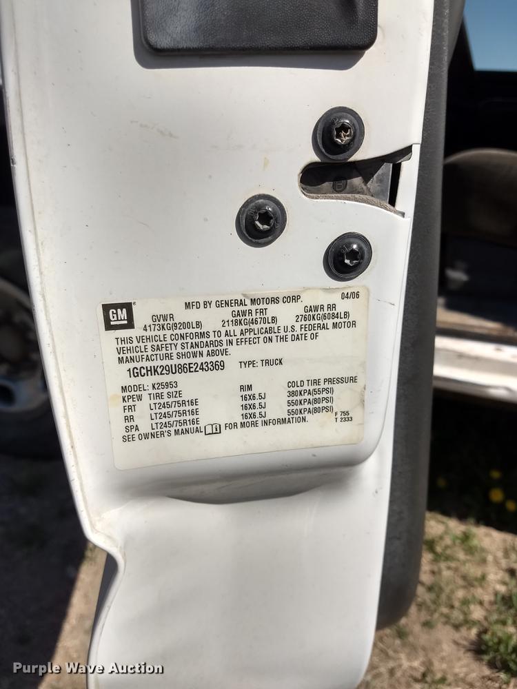 image for item FG9317 2006 Chevrolet Silverado 2500HD Ext. Cab pickup truck