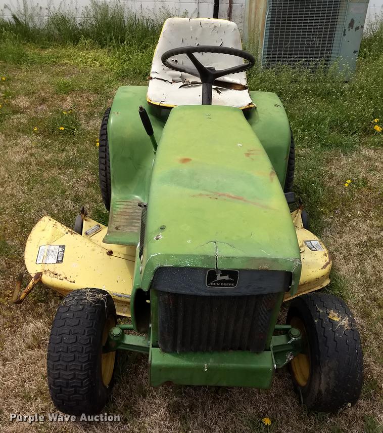 image for item FG9321 John Deere 112 lawn mower
