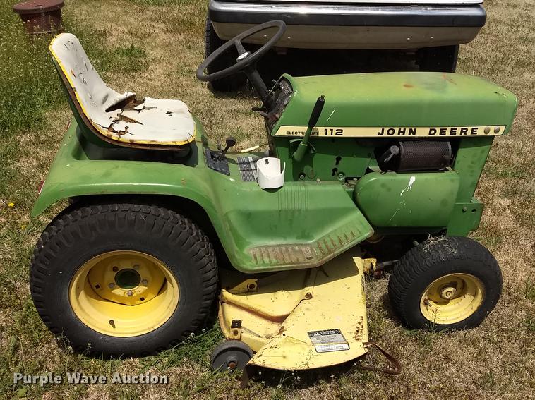 image for item FG9321 John Deere 112 lawn mower