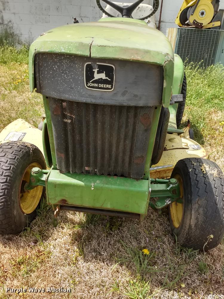 image for item FG9321 John Deere 112 lawn mower