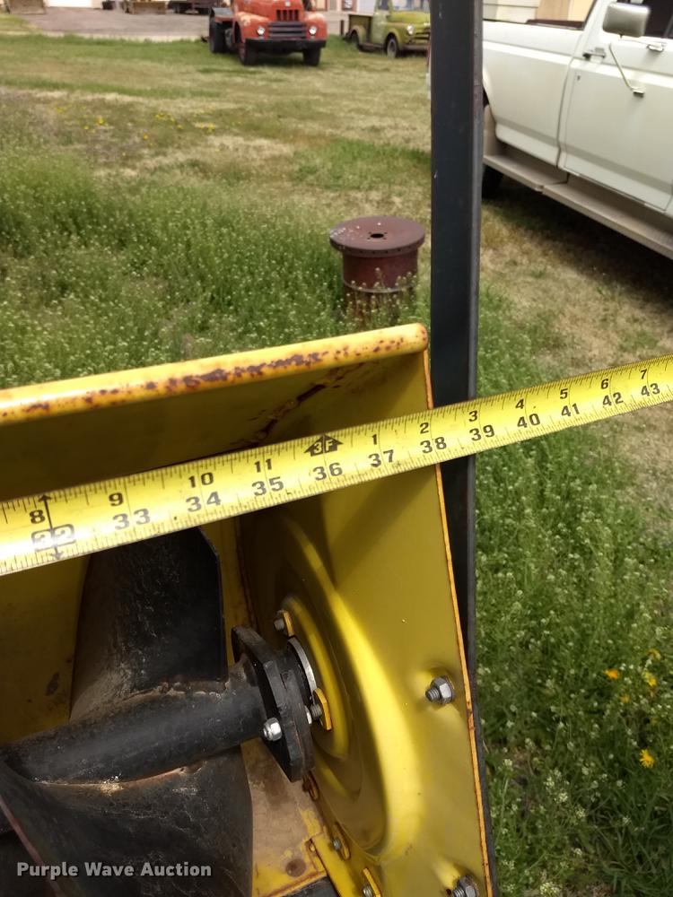 image for item FG9321 John Deere 112 lawn mower