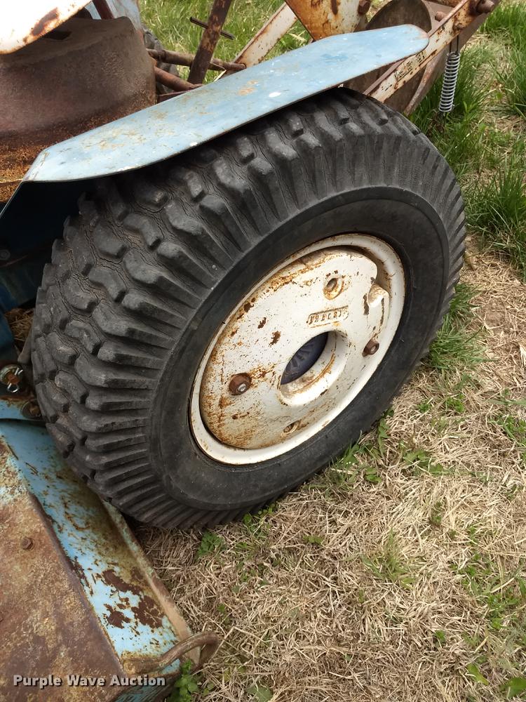 image for item FG9322 Sears Suburban garden tractor