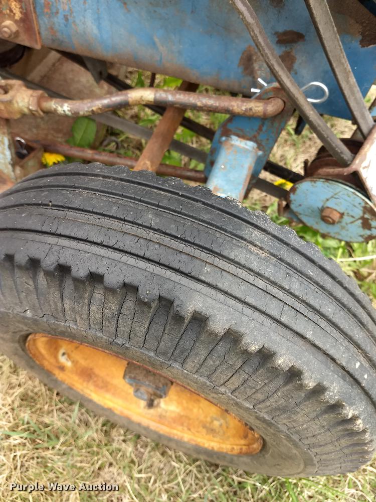 image for item FG9322 Sears Suburban garden tractor