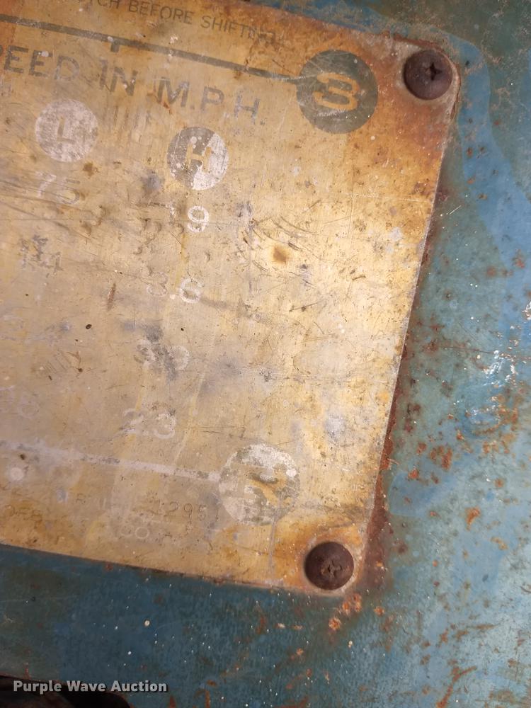 image for item FG9322 Sears Suburban garden tractor