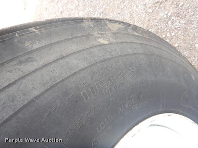 image for item FH9254 1998 International 4900 refuse truck