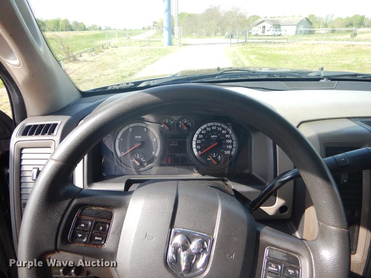 image for item FH9256 2012 Dodge Ram 5500 Crew Cab flatbed truck