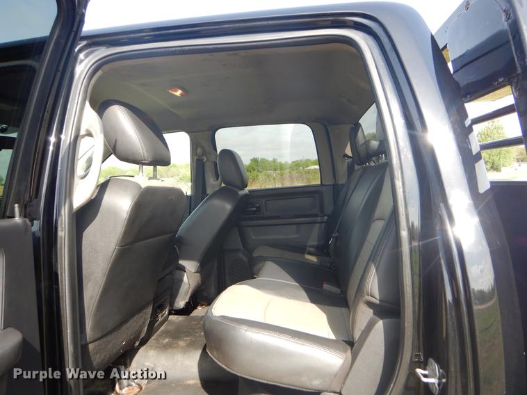 image for item FH9256 2012 Dodge Ram 5500 Crew Cab flatbed truck