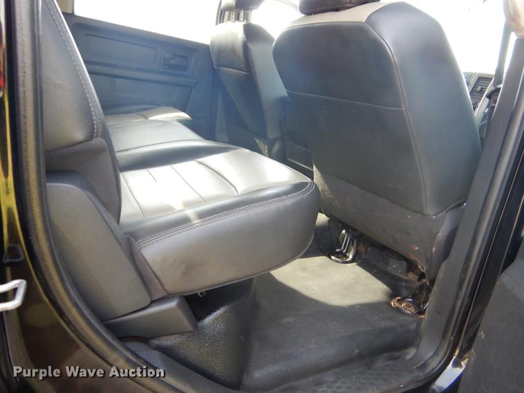 image for item FH9256 2012 Dodge Ram 5500 Crew Cab flatbed truck