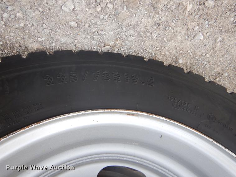 image for item FH9256 2012 Dodge Ram 5500 Crew Cab flatbed truck