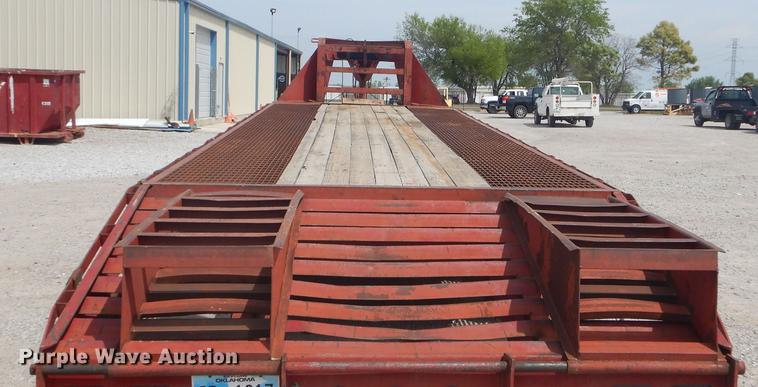 image for item FH9261 2001 L&L equipment trailer
