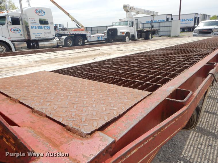 image for item FH9261 2001 L&L equipment trailer