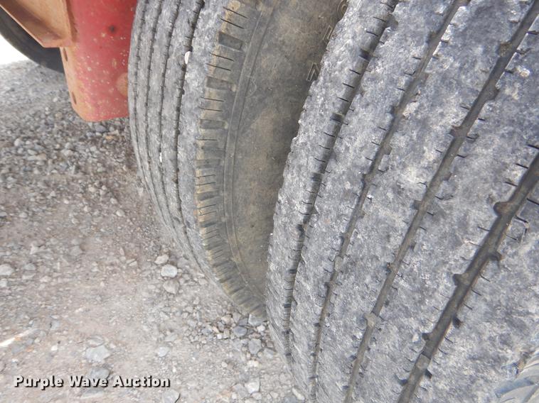 image for item FH9261 2001 L&L equipment trailer