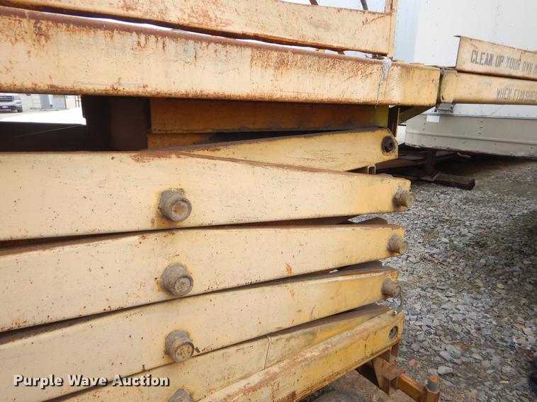 image for item FH9268 Selma scissor lift