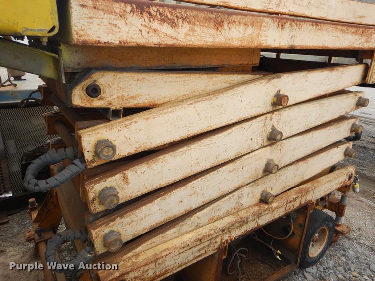 image for item FH9268 Selma scissor lift
