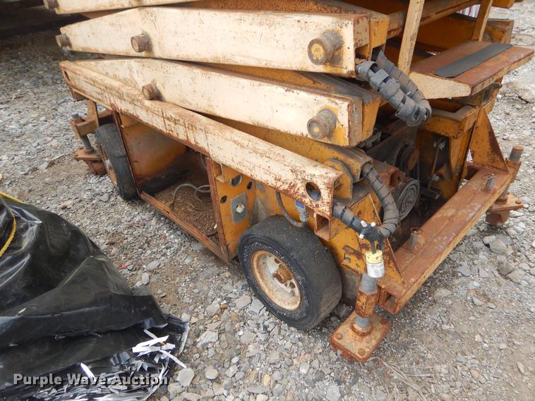 image for item FH9268 Selma scissor lift