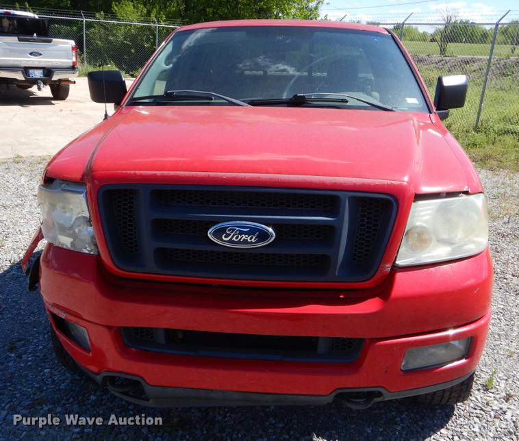 image for item FH9300 2004 Ford F150 STX pickup truck