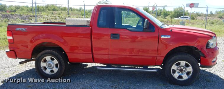 image for item FH9300 2004 Ford F150 STX pickup truck