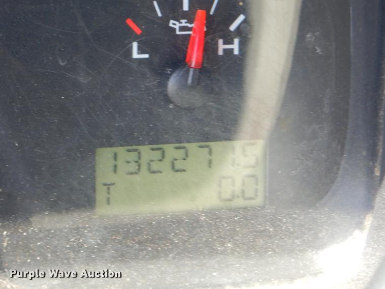 image for item FH9300 2004 Ford F150 STX pickup truck