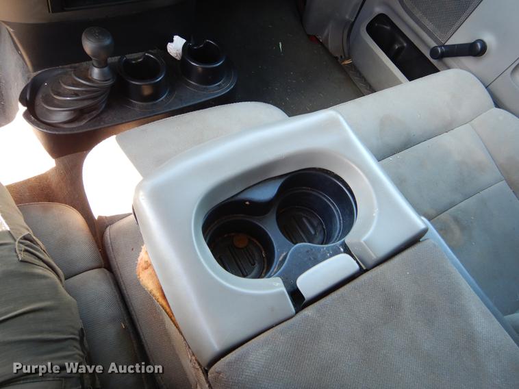 image for item FH9300 2004 Ford F150 STX pickup truck