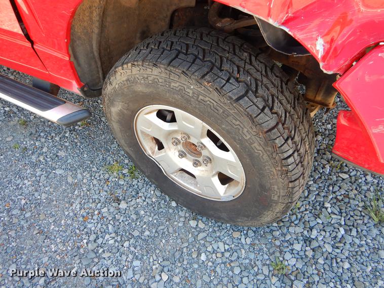 image for item FH9300 2004 Ford F150 STX pickup truck