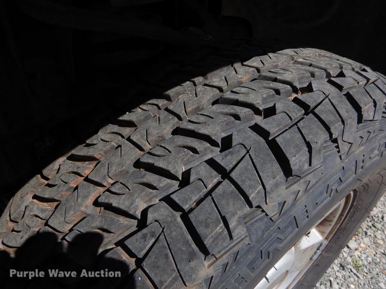 image for item FH9300 2004 Ford F150 STX pickup truck