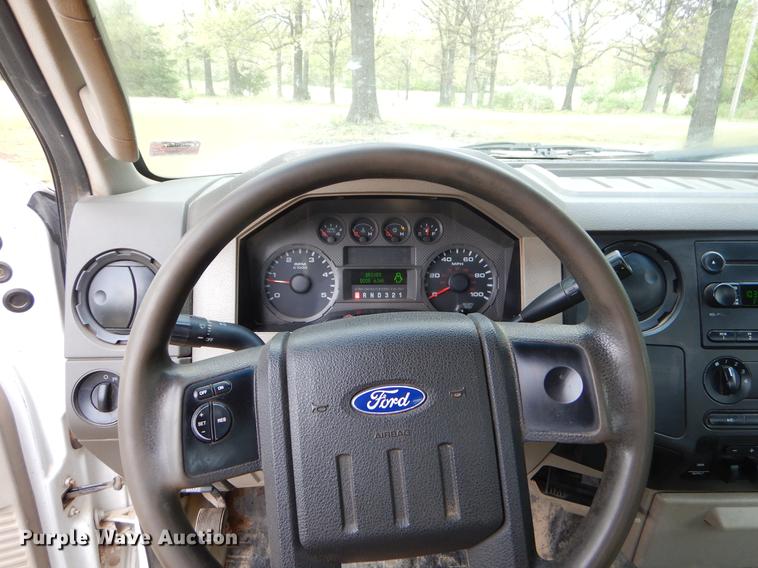 image for item FH9301 2008 Ford F550 Super Duty XL flatbed truck