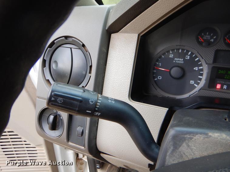 image for item FH9301 2008 Ford F550 Super Duty XL flatbed truck