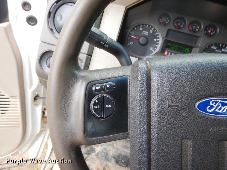 image for item FH9301 2008 Ford F550 Super Duty XL flatbed truck