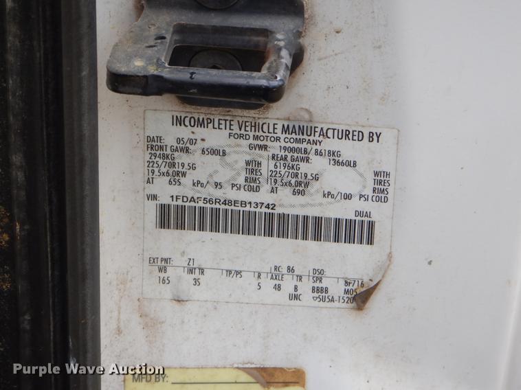 image for item FH9301 2008 Ford F550 Super Duty XL flatbed truck