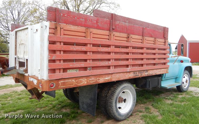 image for item FH9303 1963 GMC grain truck