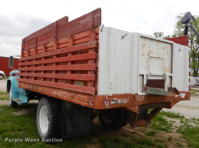image for item FH9303 1963 GMC grain truck