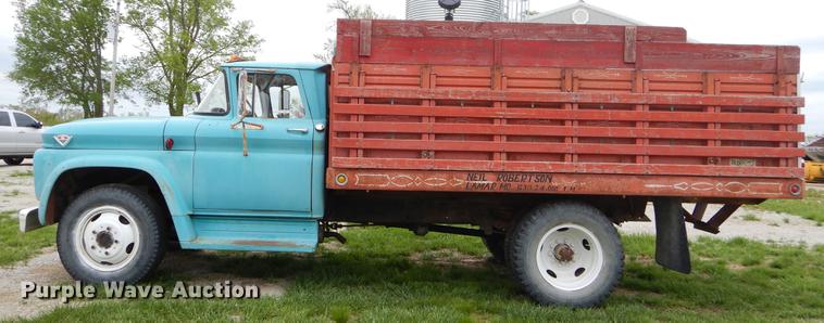 image for item FH9303 1963 GMC grain truck