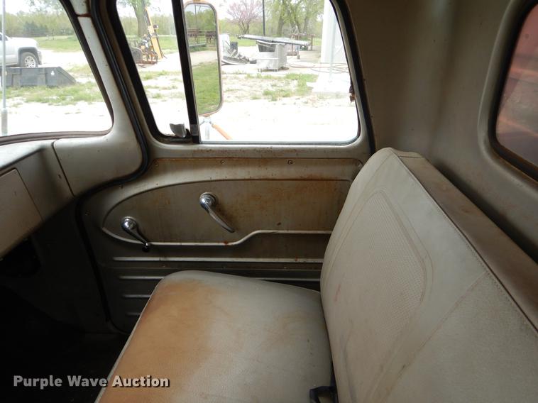 image for item FH9303 1963 GMC grain truck