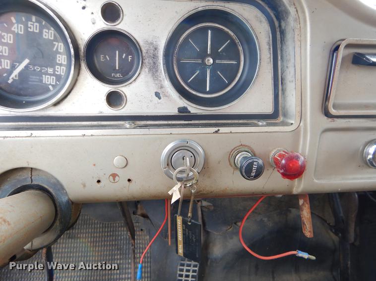 image for item FH9303 1963 GMC grain truck