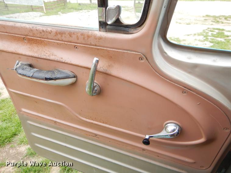 image for item FH9303 1963 GMC grain truck