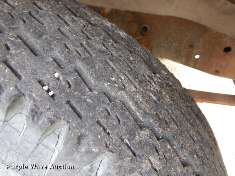 image for item FH9303 1963 GMC grain truck