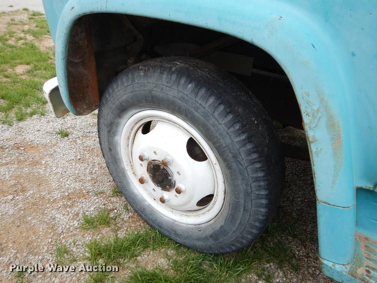 image for item FH9303 1963 GMC grain truck