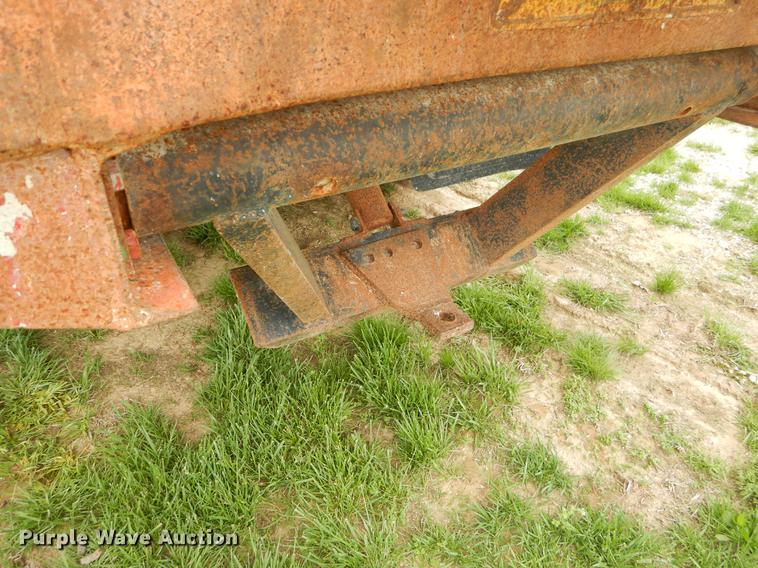 image for item FH9303 1963 GMC grain truck