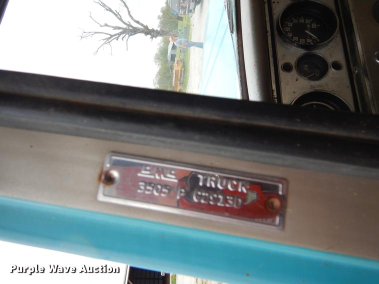 image for item FH9303 1963 GMC grain truck