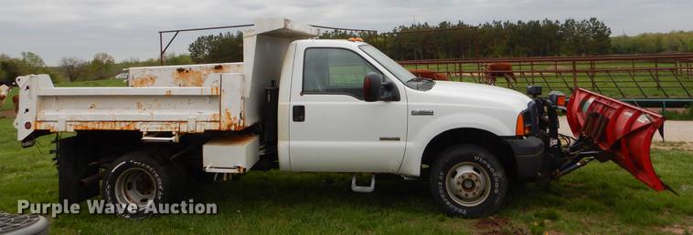 image for item FH9304 2007 Ford F350 Super Duty XL dump bed pickup truck