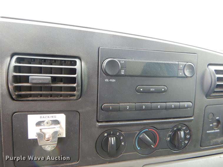 image for item FH9304 2007 Ford F350 Super Duty XL dump bed pickup truck