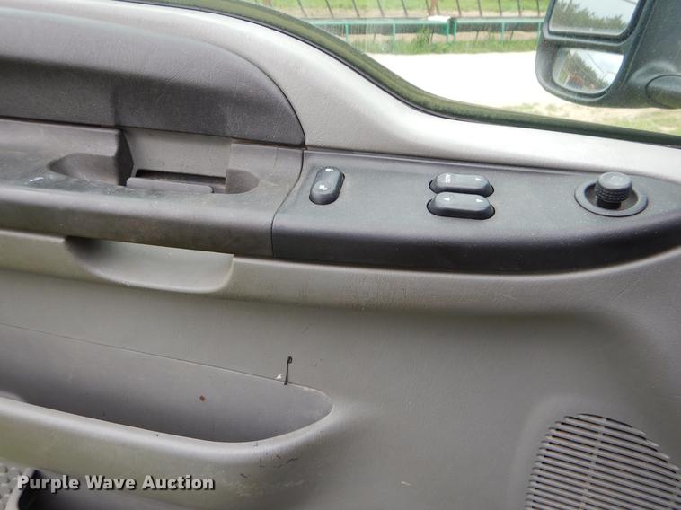 image for item FH9304 2007 Ford F350 Super Duty XL dump bed pickup truck