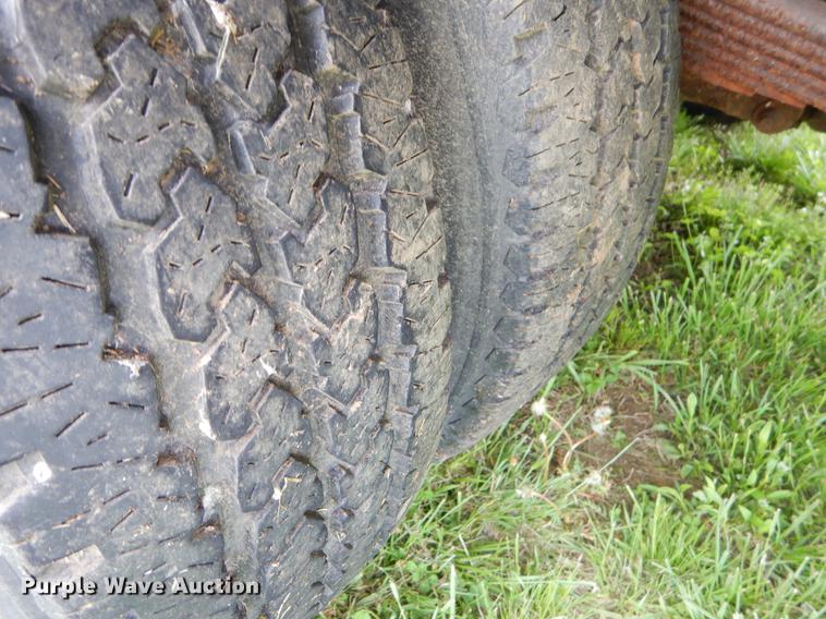 image for item FH9304 2007 Ford F350 Super Duty XL dump bed pickup truck