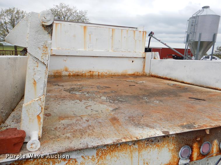 image for item FH9304 2007 Ford F350 Super Duty XL dump bed pickup truck