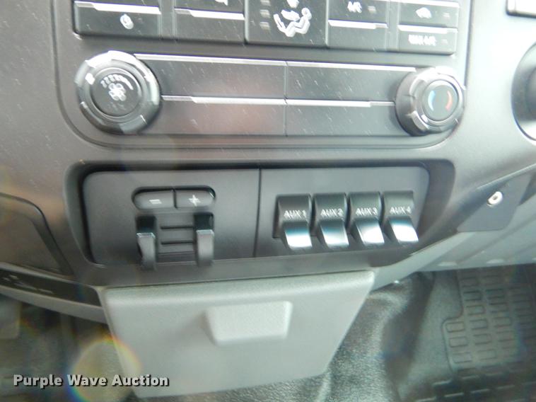 image for item FH9309 2012 Ford F550 Super Duty SuperCab flatbed truck