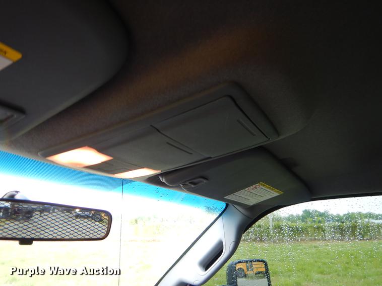 image for item FH9309 2012 Ford F550 Super Duty SuperCab flatbed truck